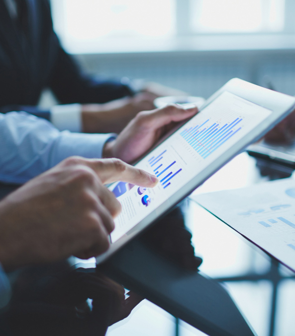 IRISH-INSPIRED APPAREL